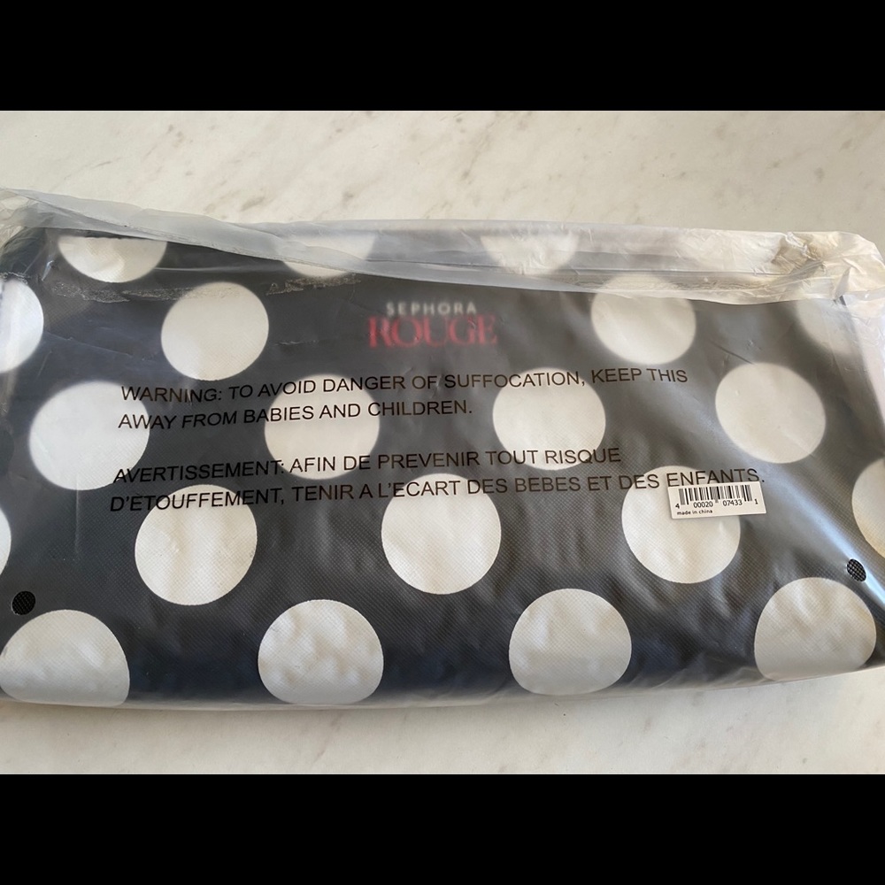 Brand New Sephora Rouge Wristlet - Picture 2 of 2
